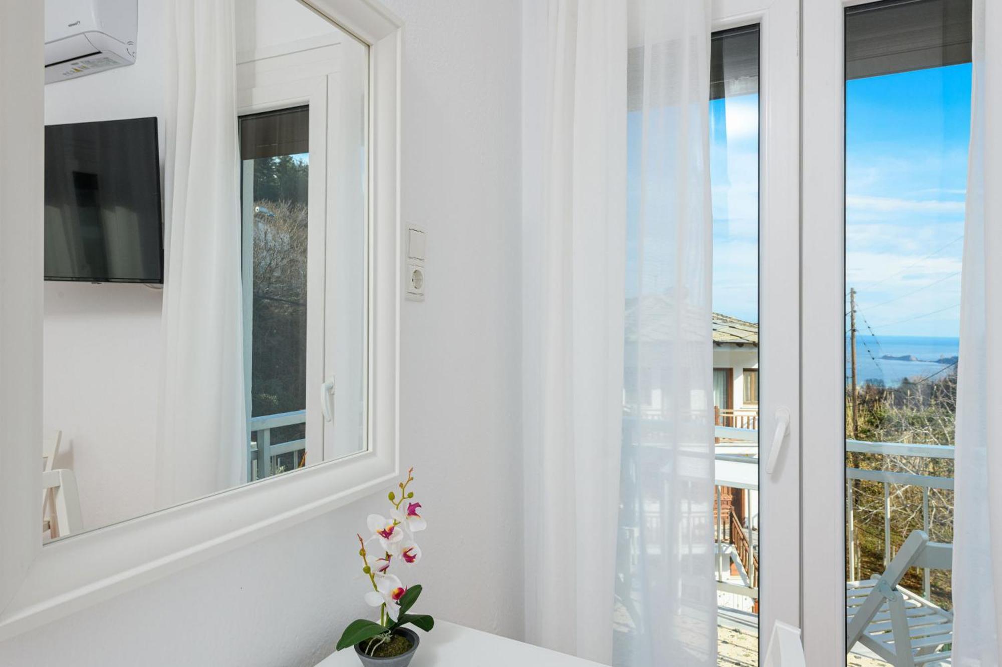 Whitegold Apartments Panagia 帕纳基雅 外观 照片