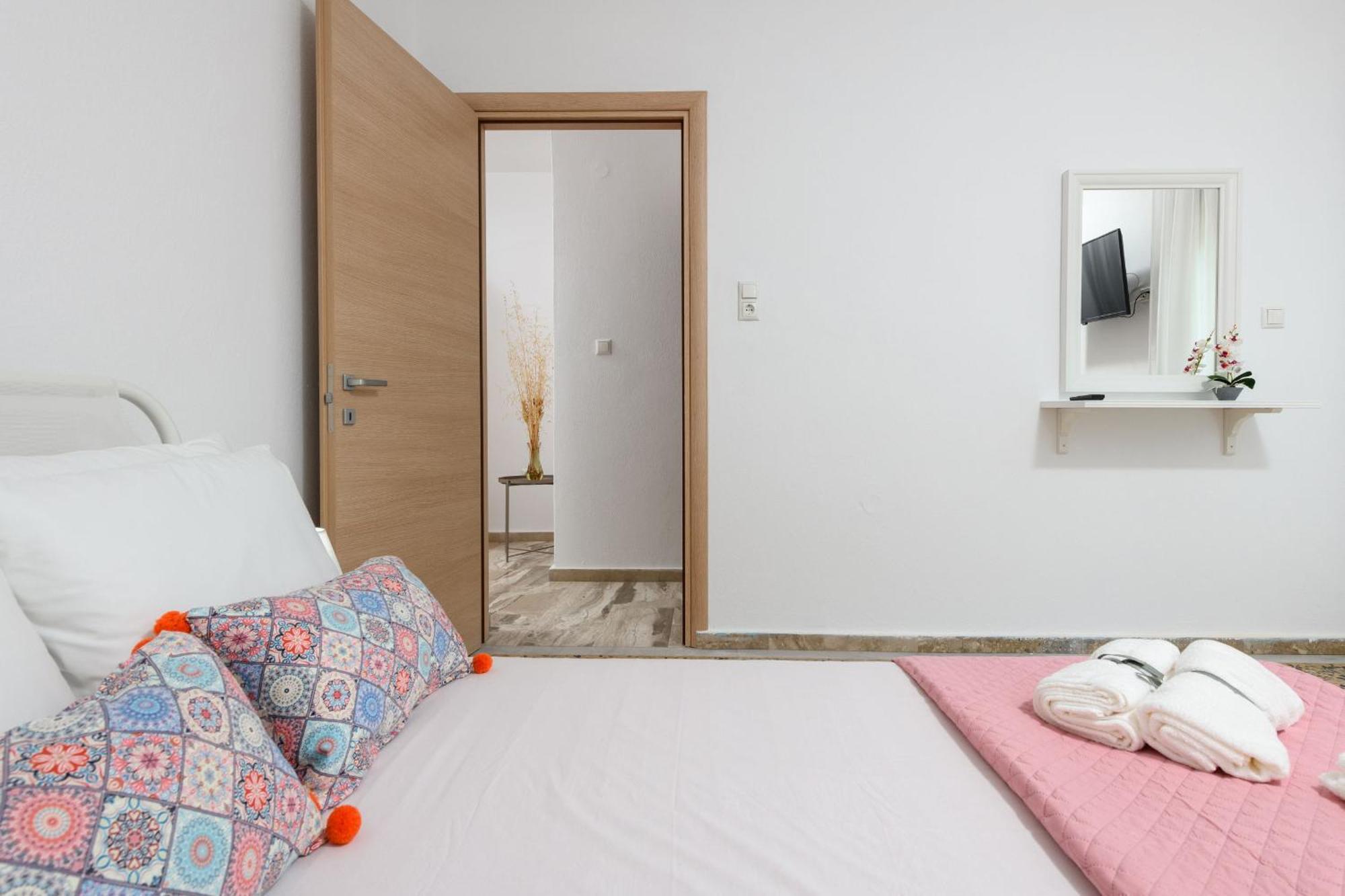 Whitegold Apartments Panagia 帕纳基雅 外观 照片