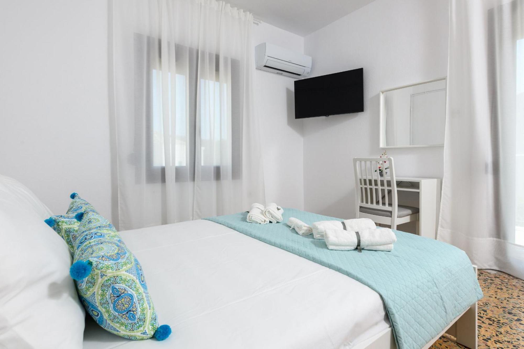 Whitegold Apartments Panagia 帕纳基雅 外观 照片